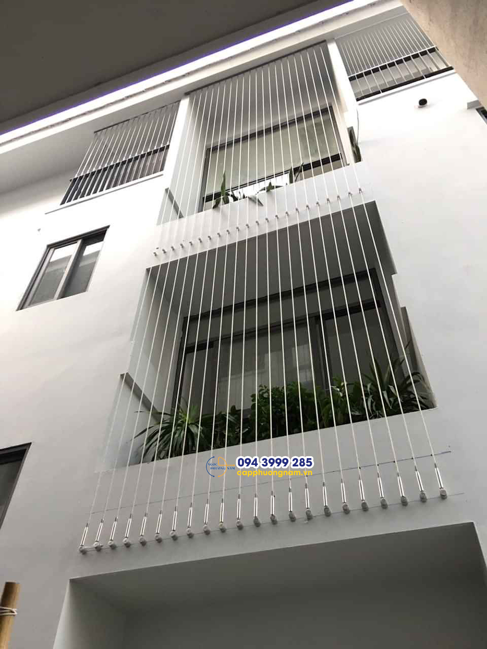 Cáp tăng đơ che cắn ban công giúp mở rộng không gian thoáng đãng Cáp tăng đơ che cắn ban công giúp mở rộng không gian thoáng đãng