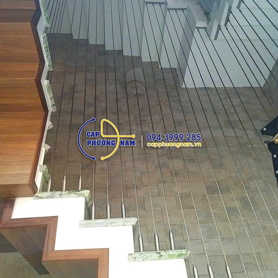 Cầu thang dây cáp ngày càng trở nên phổ biến tại các công trình nhà ở, biệt thự và văn phòng hiện đại nhờ thiết kế thẩm mỹ, thông thoáng và tiết kiệm không gian